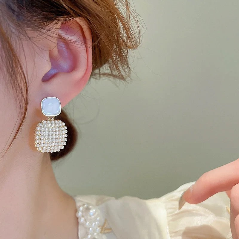 Peal Ear Studs