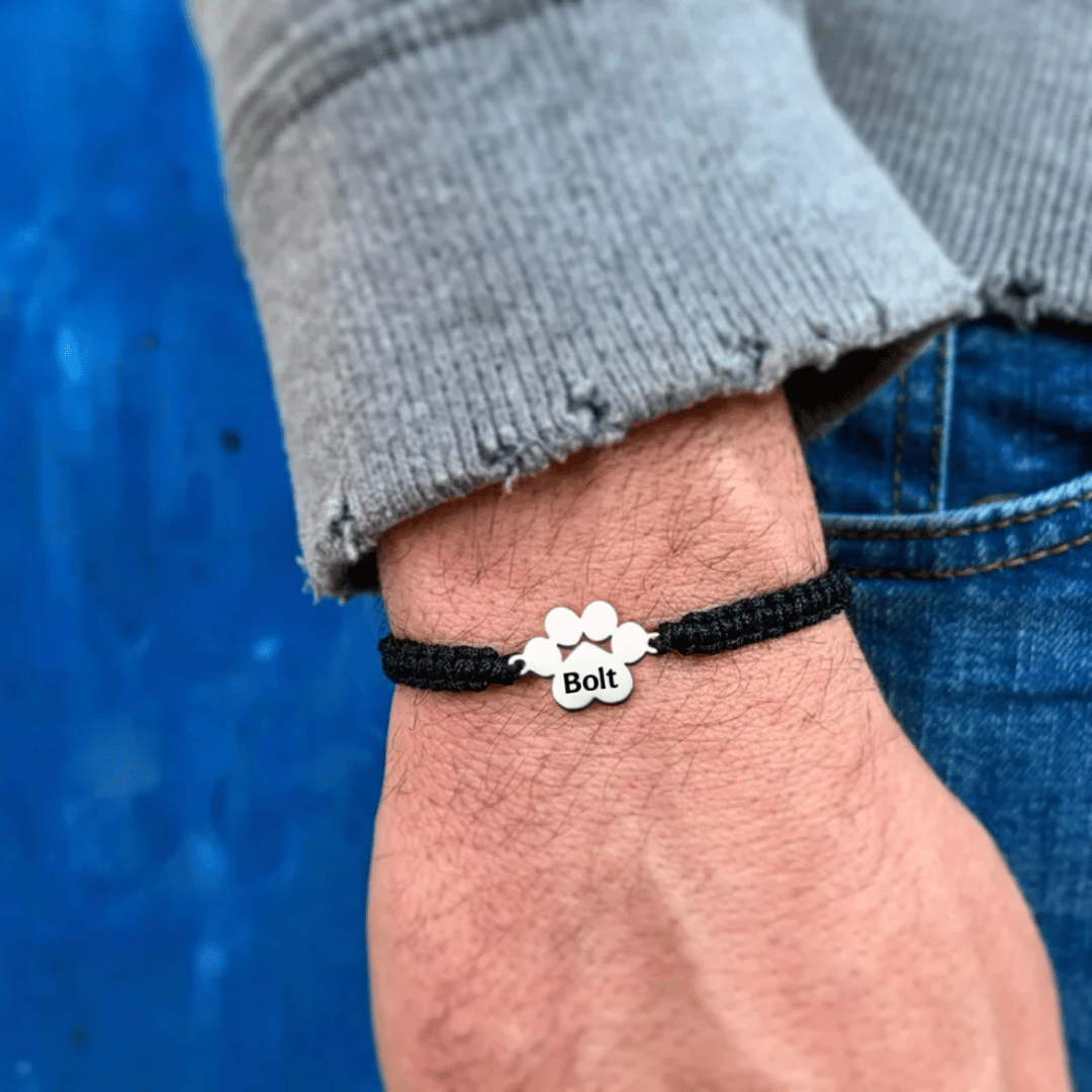 Personalized Paw Bracelet for Men – Keep Your Pet Close 🖤