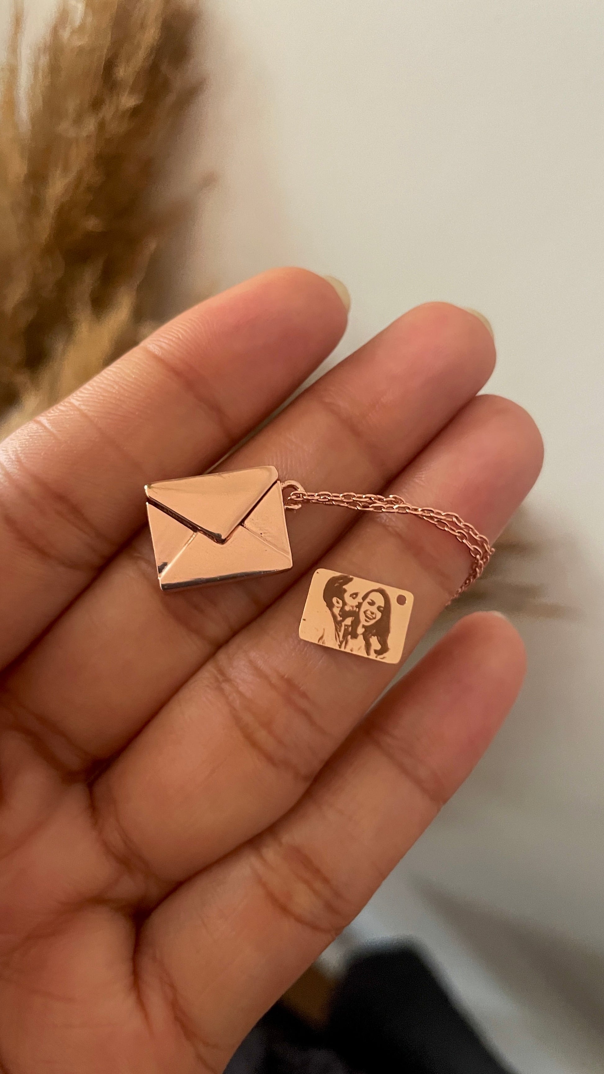 Photo Engraved Love Letter Necklace – Shisan