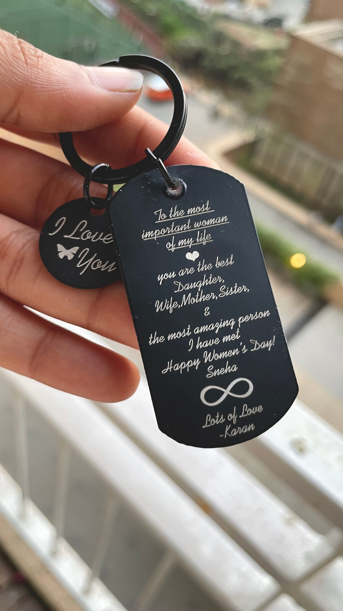 Personalised Keychain with photo & special message for Women’s Day